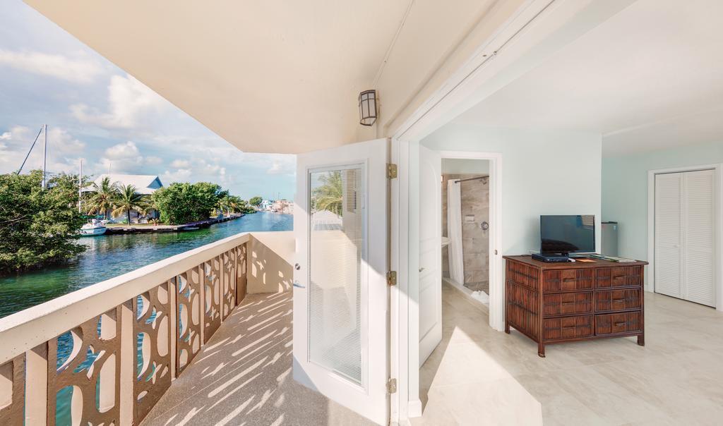 Creekside Inn Islamorada Tavernier Exterior photo
